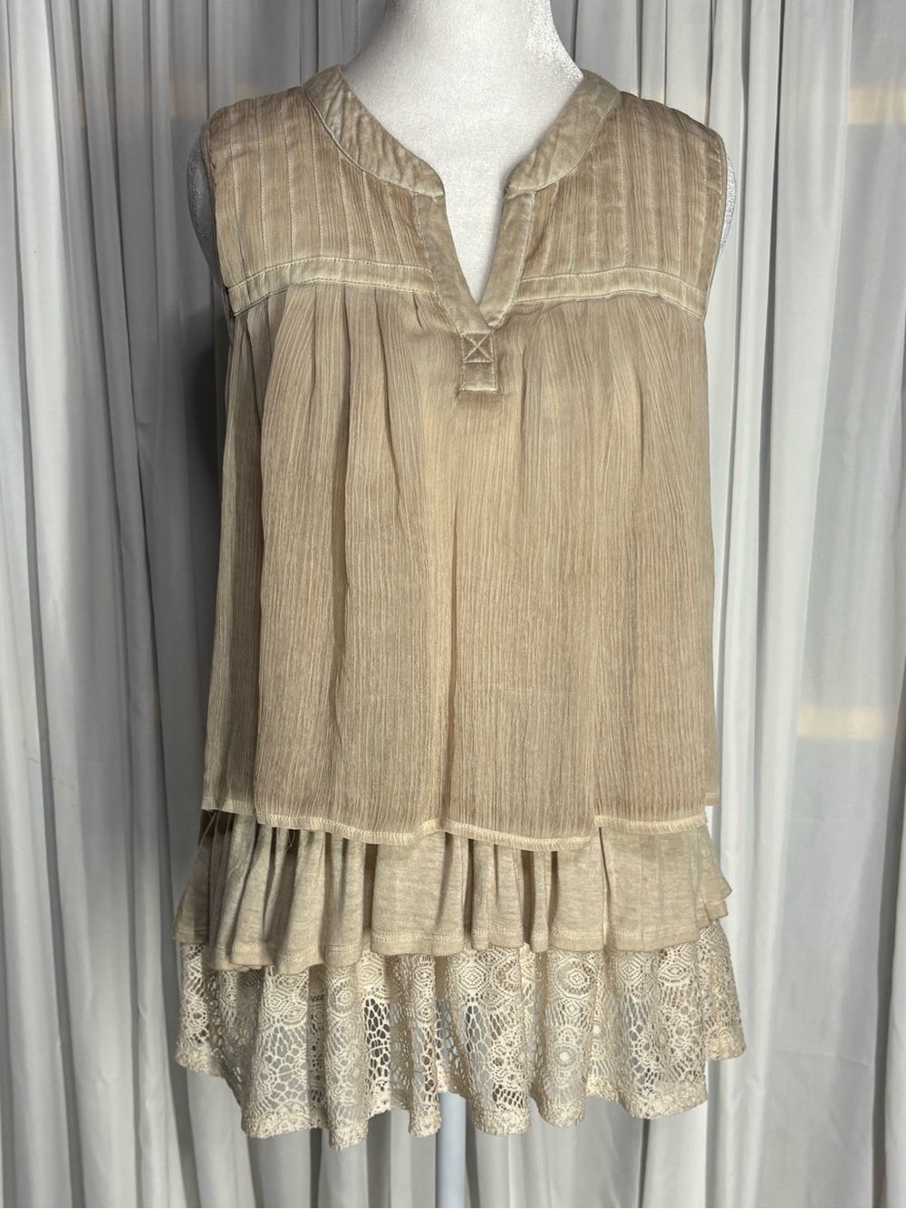 Artesia Beige Tan Romantic Sleeveless Lagenlook Ruffle Tiered Lace Tunic Small